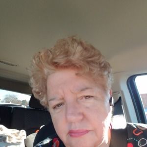 Meet your Posher, Liz